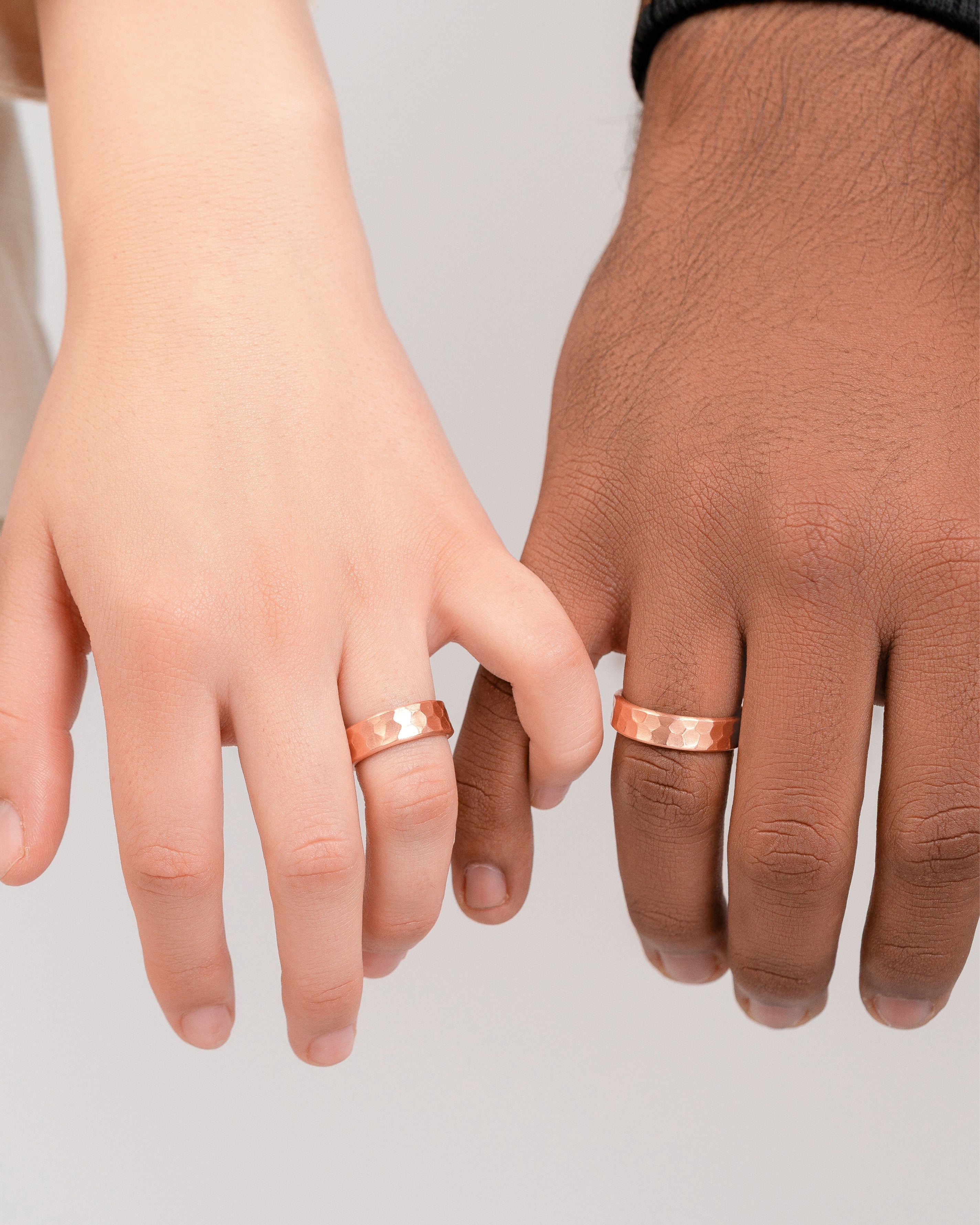 Pure Copper Rings – Hammered (6mm) - Nara's Shop